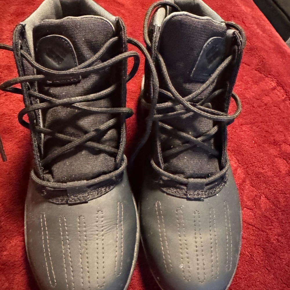 Columbia Black and Gray Sneakers